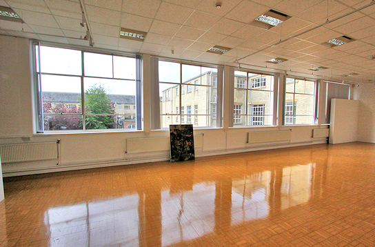 Large gallery room, with golden parquet floor